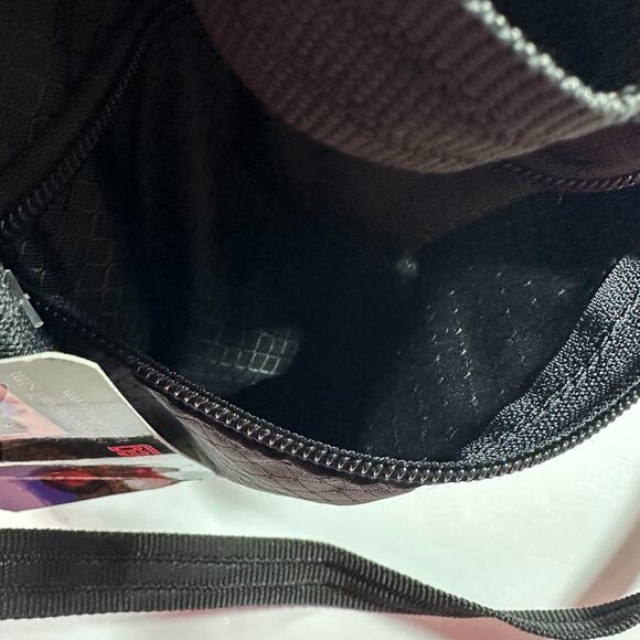 Krieg Climbing Chalk Bag Drawstring Close Evel Knievel Adjustable Strap NWT! - Picture 5 of 13